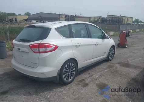 2017 Ford C-Max Energi Titanium from USA, damaged, VIN 1FADP5FU1HL100046